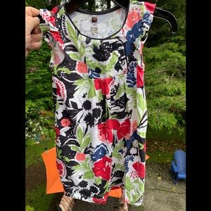 New w/out tags size 7 girls Tea Collection dress